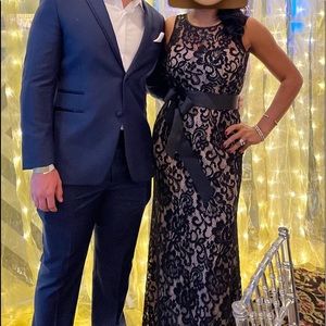 Beautiful dress for wedding or a Prom like new.  I used it just one time.